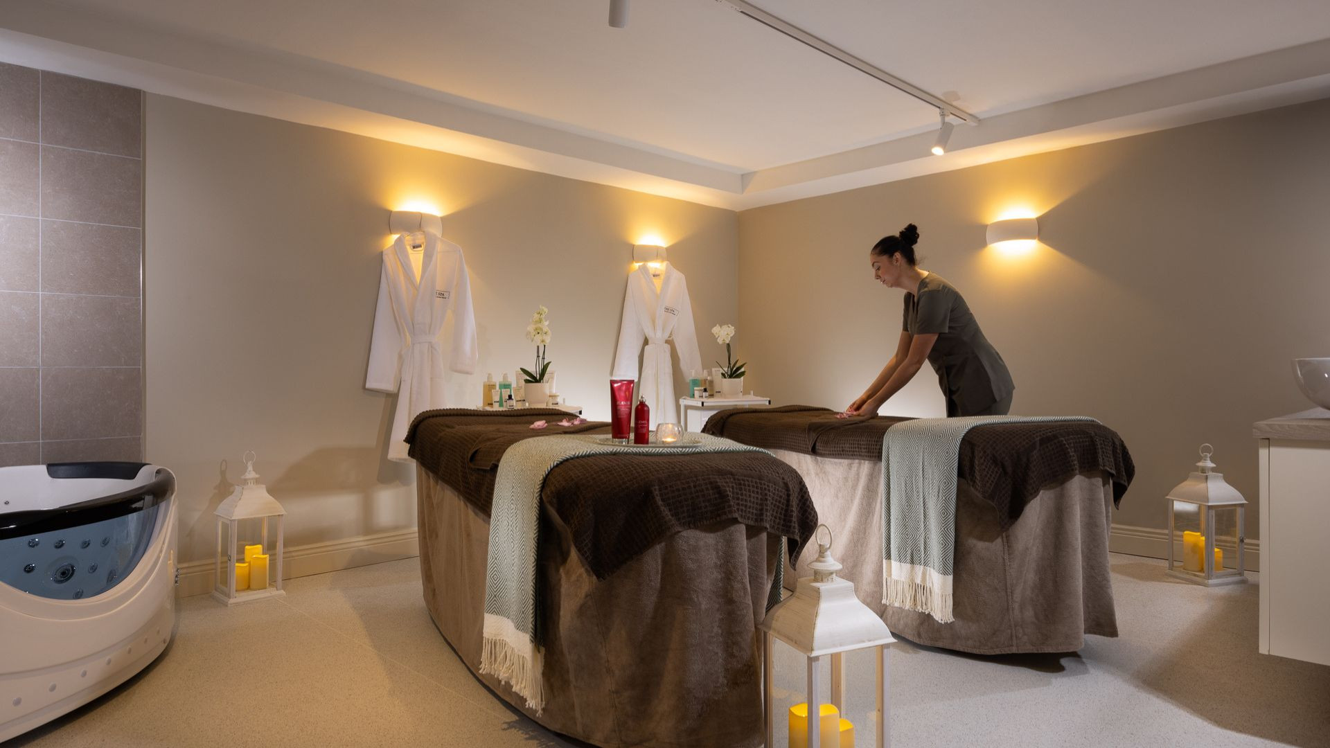 www.tulfarrishotel.com